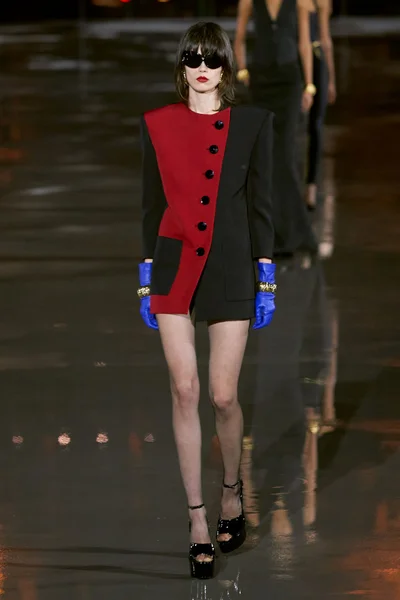 Look 24